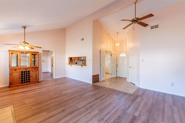Building Photo - 21507 Fir Creek Ln