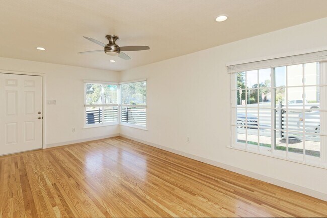 Building Photo - Overdale