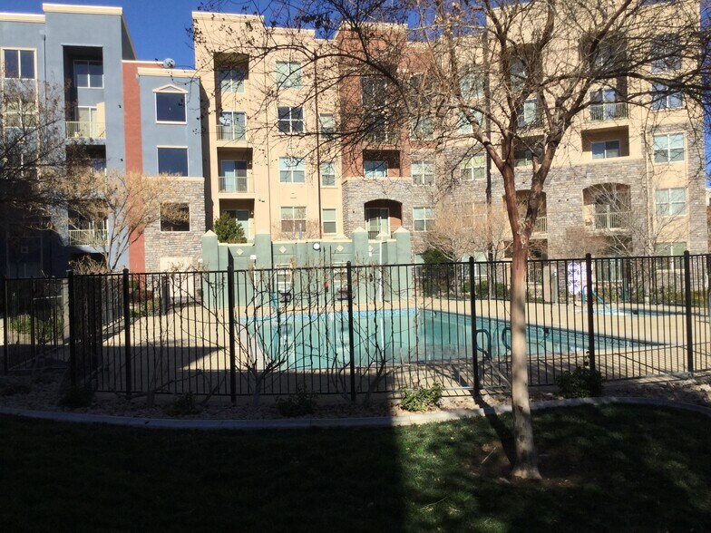 Building Photo - 38 E Serene Ave