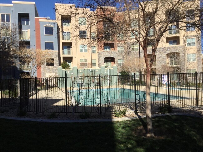 Building Photo - 38 E Serene Ave