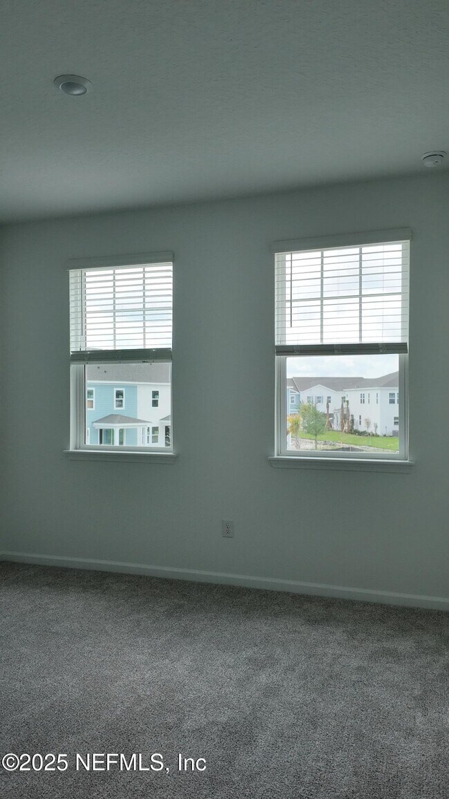 Building Photo - 257 Silver Myrtle Ct