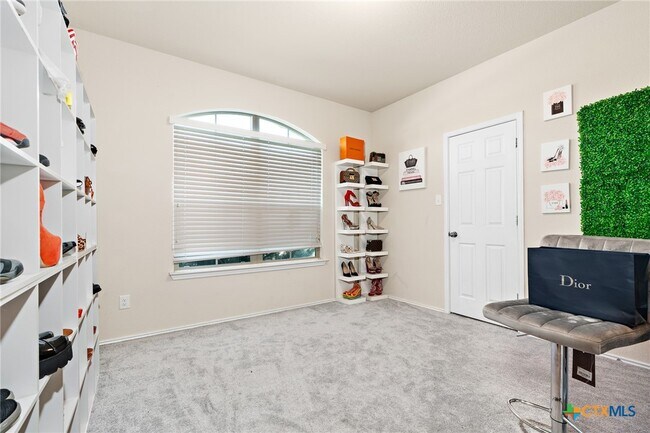 Building Photo - 6800 Mustang Creek Rd