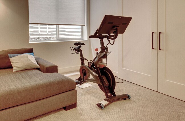 Building Photo - Luxury Living in the heart of Platte Park, 5bds, 4bas - Custom Finishes around every corner