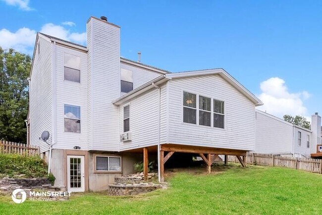 Building Photo - 5 Coachman Ct, O'Fallon, MO 63368