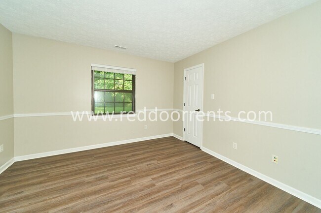 Building Photo - Coming Soon! Cozy Retreat in Indianapolis