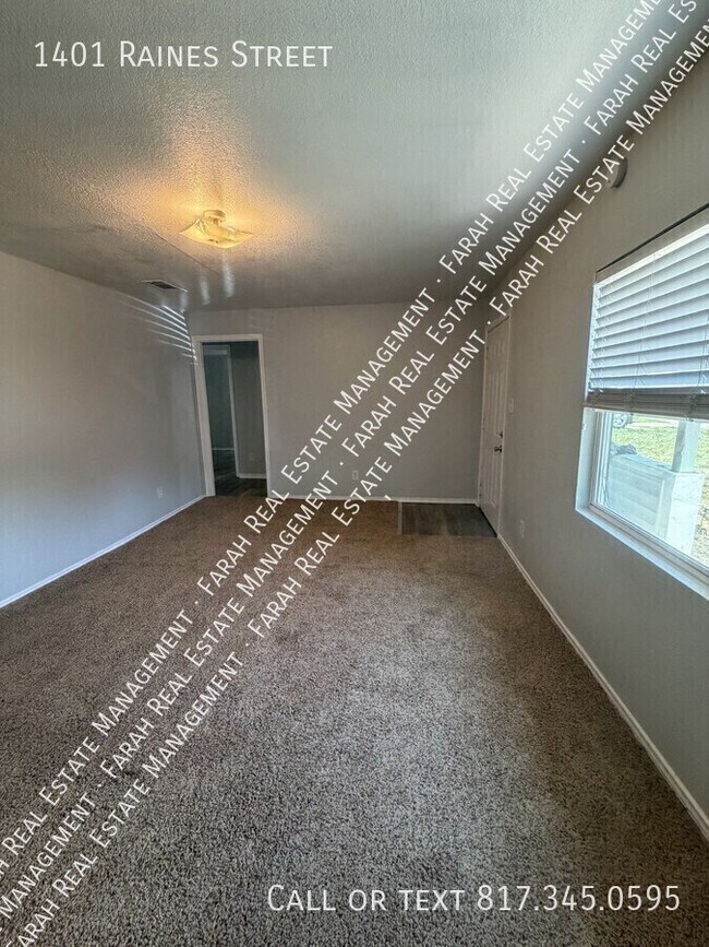 Building Photo - 1401 Raines St