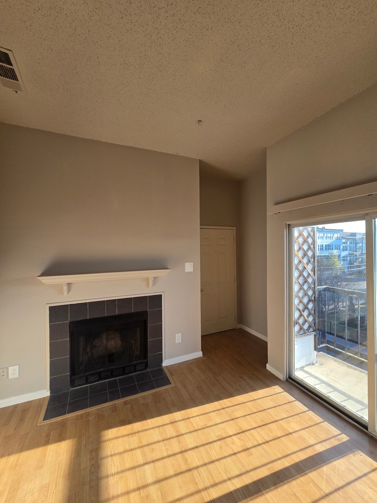 Building Photo - 3701 Cedarplaza Ln