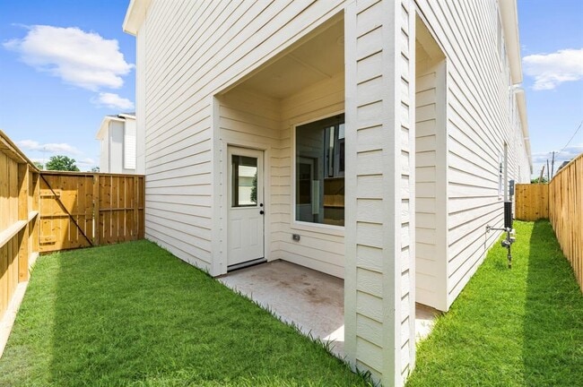 Building Photo - 8907 Knl Br Dr