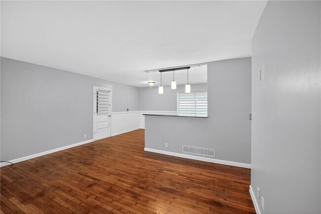 Building Photo - 2479 Yolanda Trail