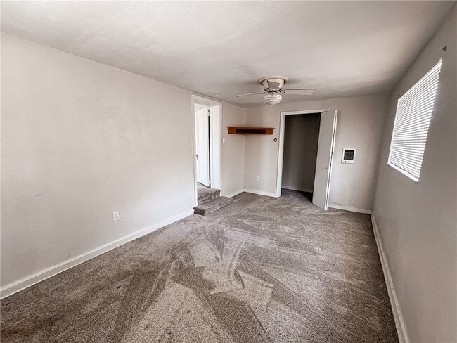 Building Photo - 2710 Henderson Rd