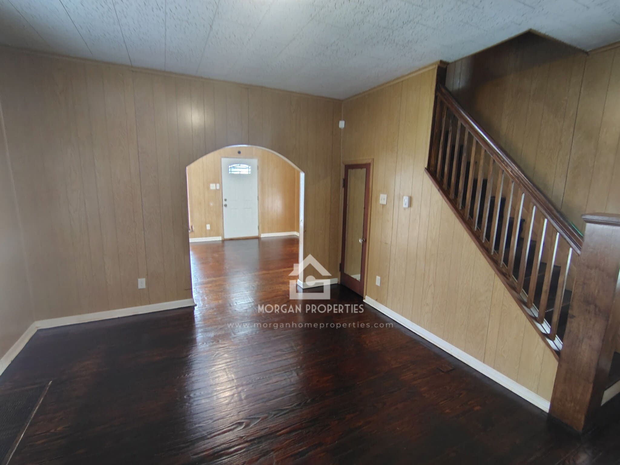 Building Photo - 140 W 16th St