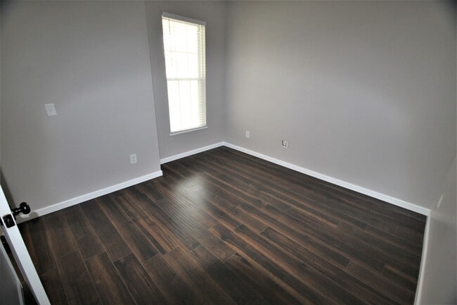 Building Photo - 3 Bedroom - Dublin