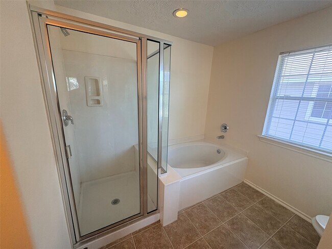 Building Photo - 14403 Fairbuff Ln
