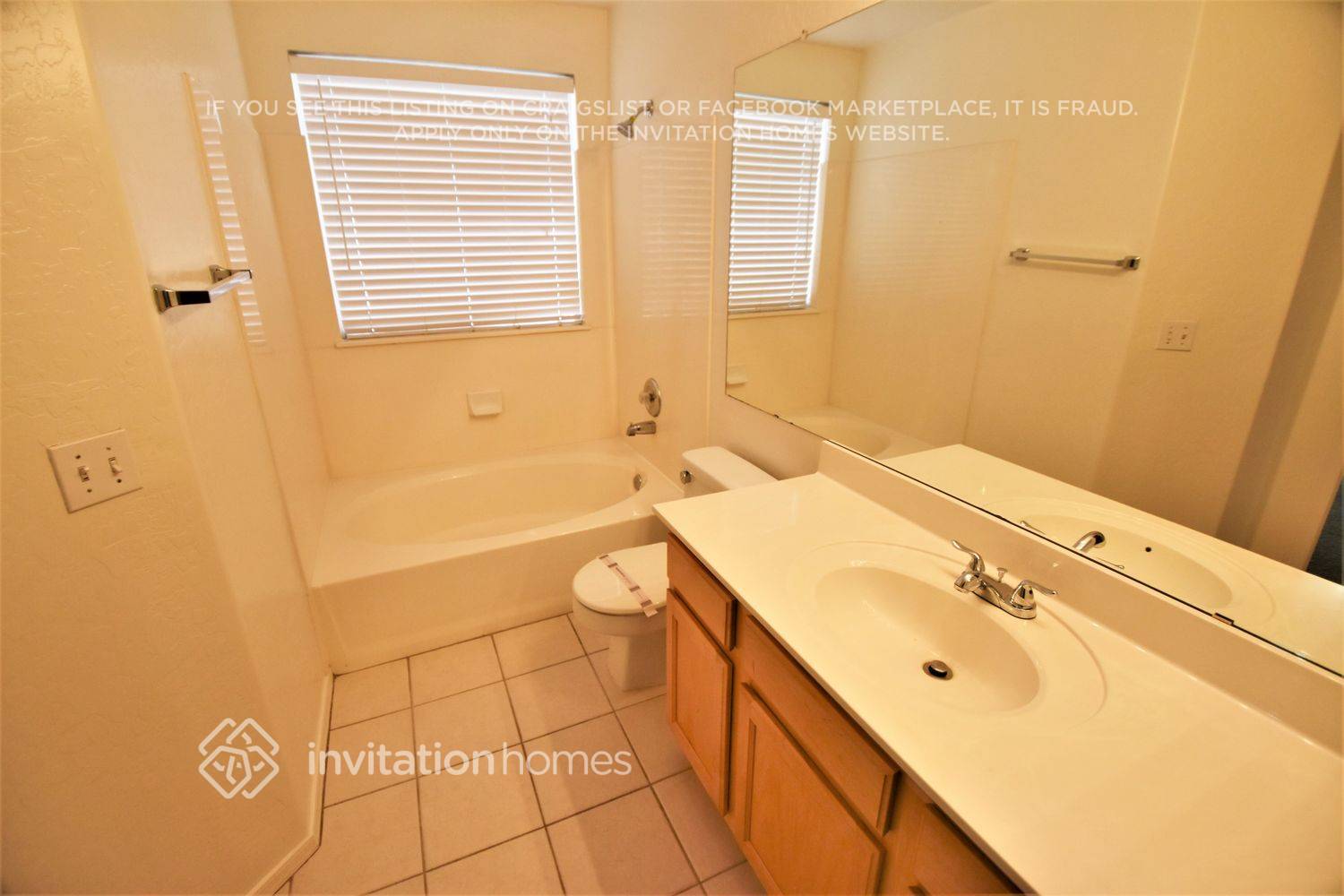 Building Photo - 8808 E Des Moines St