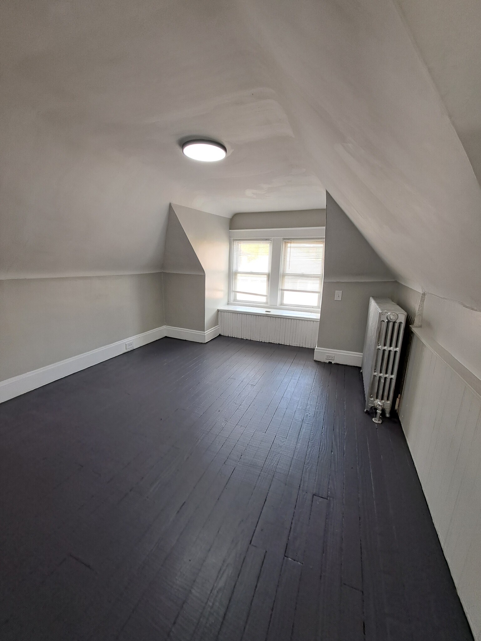 Building Photo - 418 N 3rd St