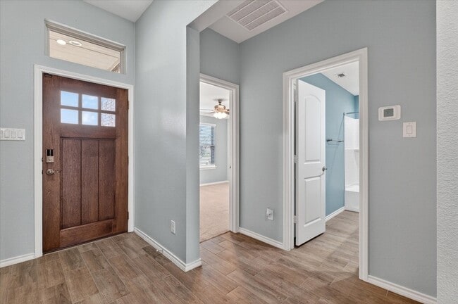 Building Photo - 628 Presidio St