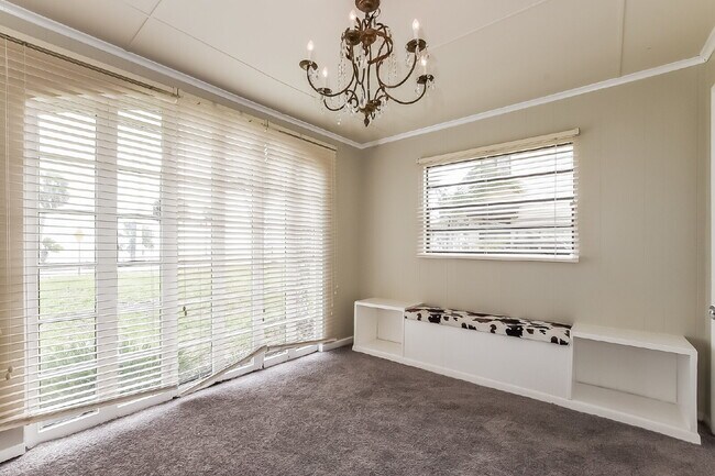 Building Photo - Charming 3 Bedroom, 1 Bathroom house on the Indian River!