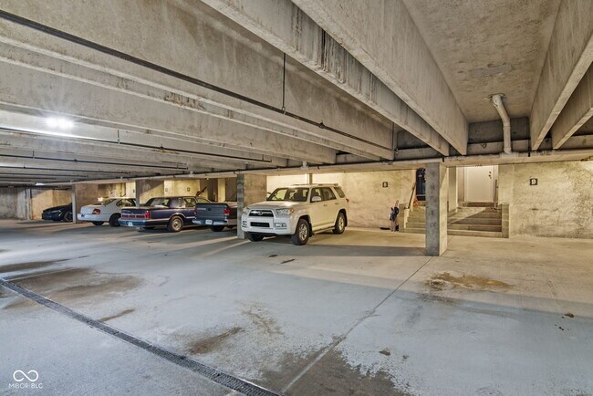 Building Photo - 1448 N Illinois St