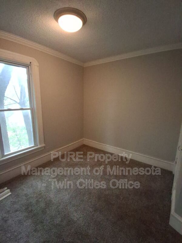 Building Photo - 3123 Portland Ave