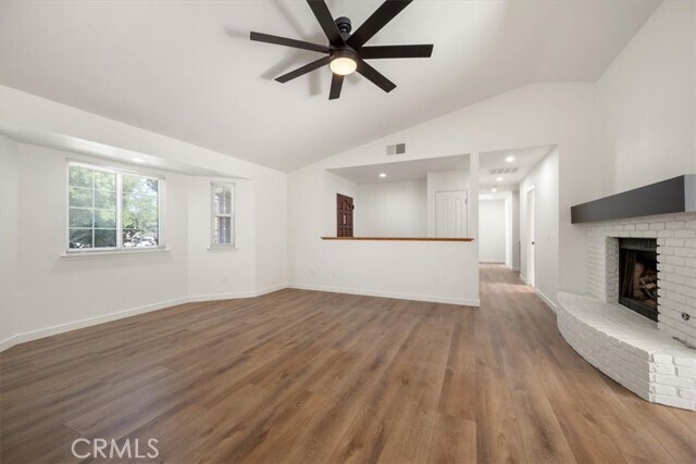 Building Photo - 836 Casals Dr
