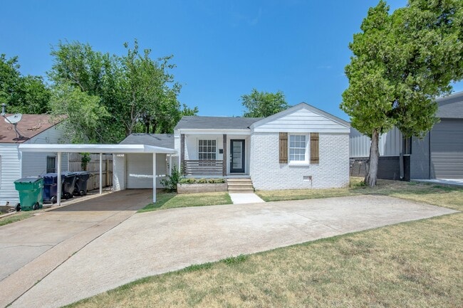 Building Photo - 2109 NW 36th St