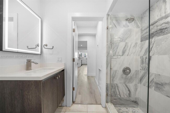 Building Photo - 1262 SW 15th Terrace