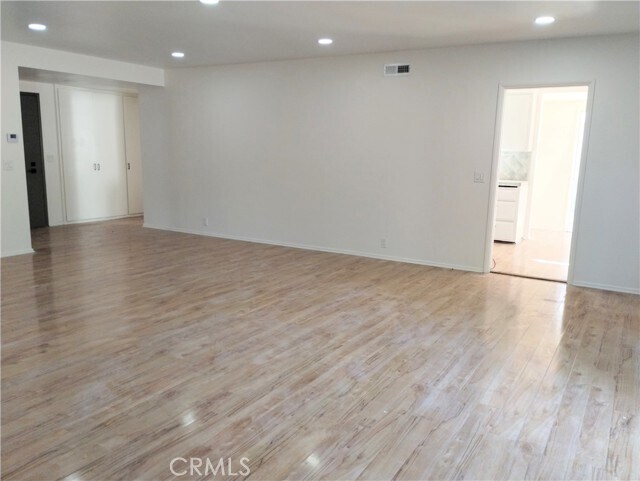 Building Photo - 374 Grand