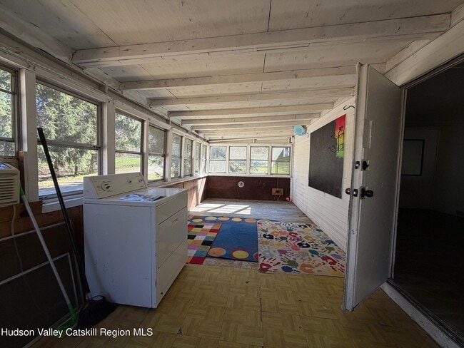 Building Photo - 384 Glenerie Blvd