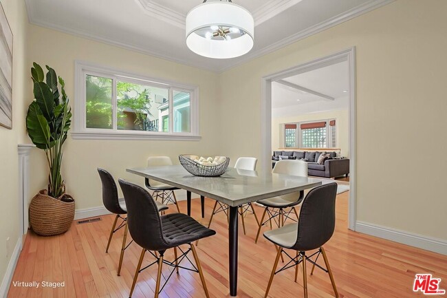 Building Photo - 555 S Westgate Ave