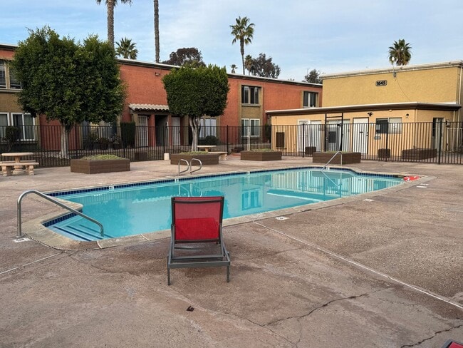 Building Photo - 2 Bedroom Condo in San Diego