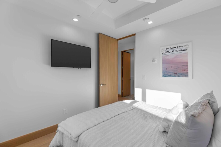 Building Photo - 2019 Highland Ave