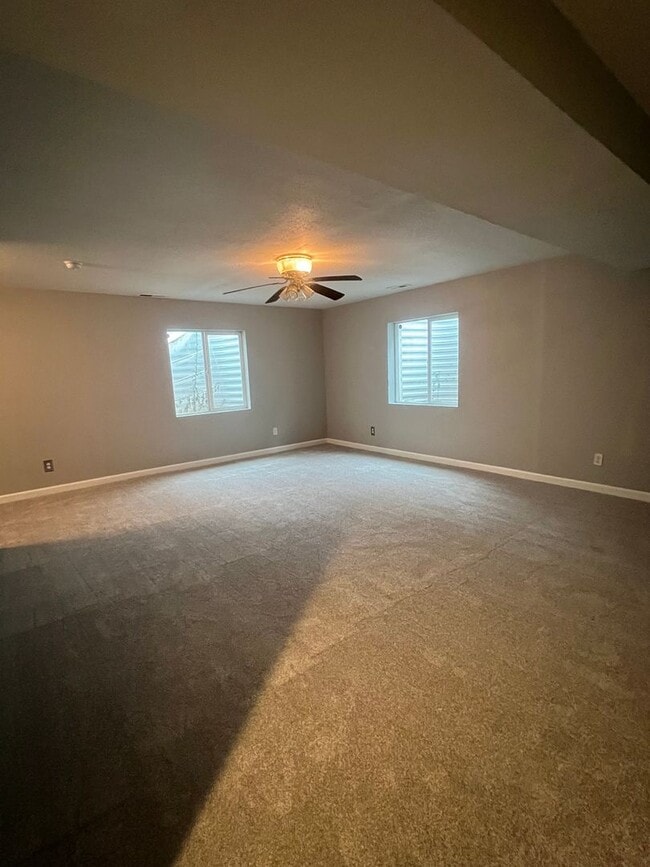 Building Photo - -$350.00 off  FIRST FULL MONTH'S RENT w/ 1...