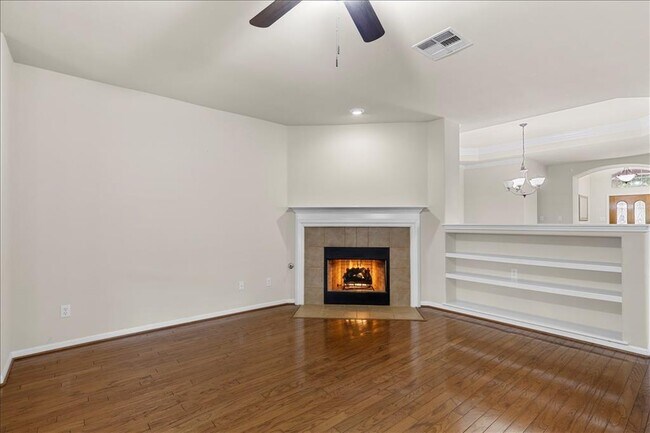 Building Photo - 1503 E Park St