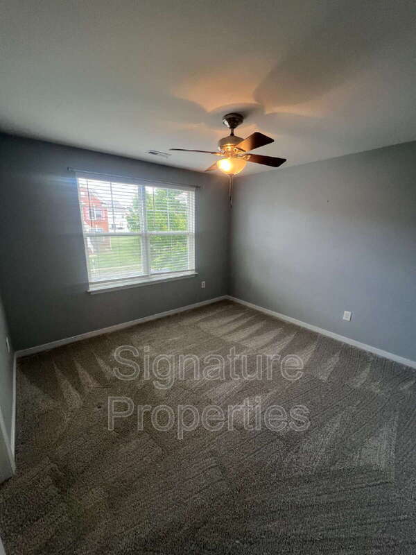 Building Photo - 125 New Market Village Pkwy