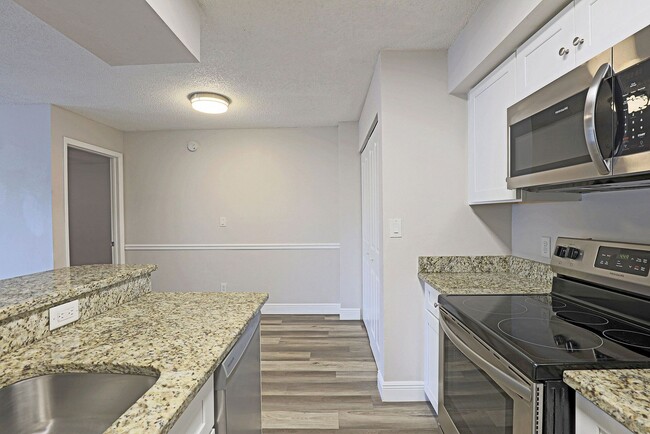 Building Photo - Mystic Gardens 5329-2915