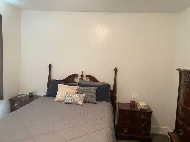 Building Photo - 3 Bedroom, 2 Bath Home in Manheim - Fenced...