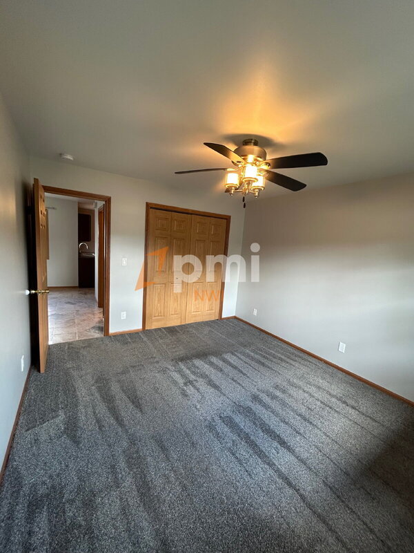 Building Photo - 162 Mallard Pointe Dr