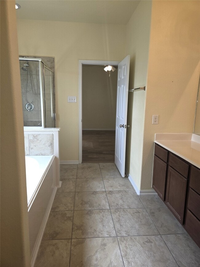 Building Photo - 2431 Cloudy Bay Dr