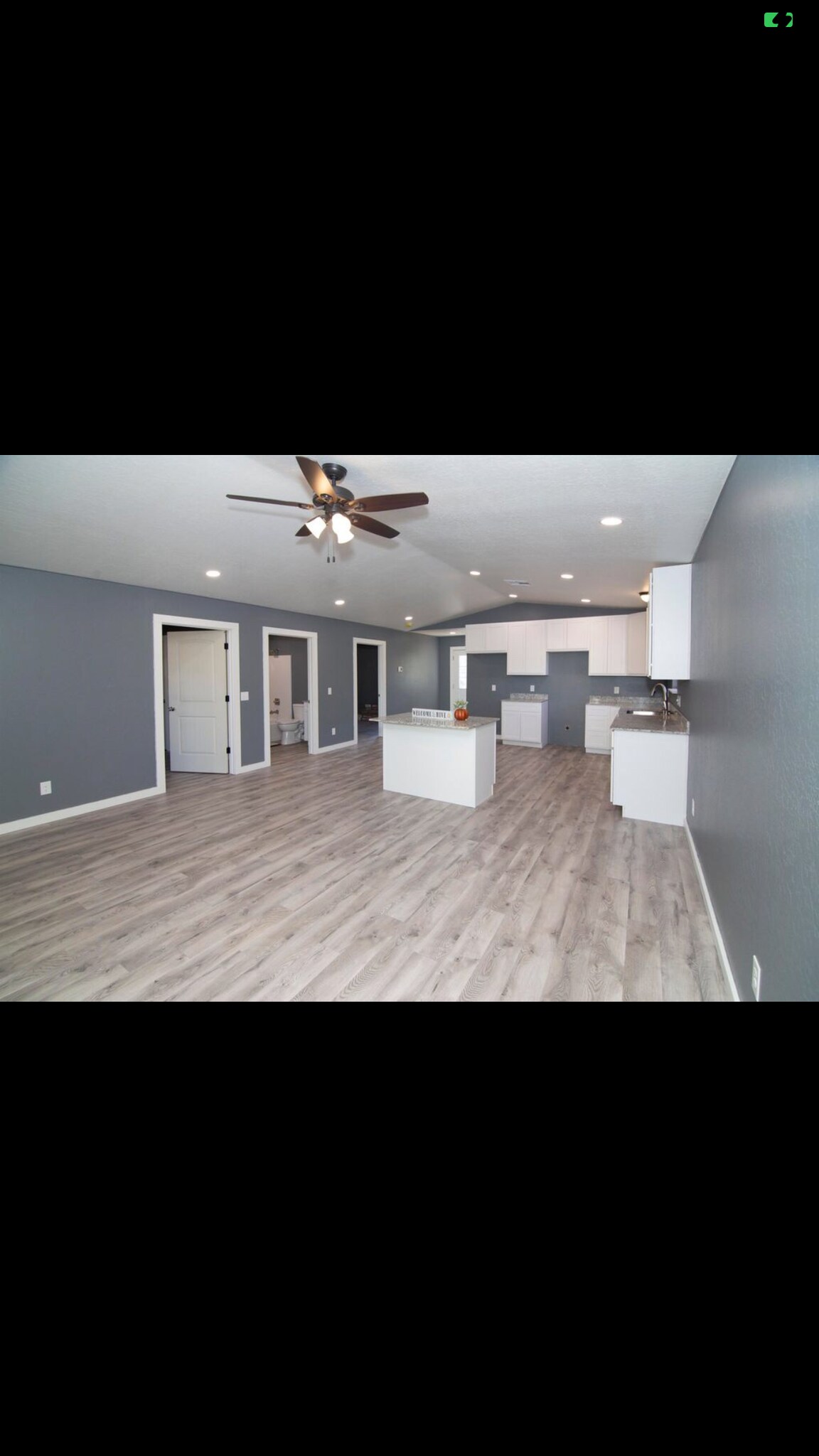 Building Photo - 305 S 12th St