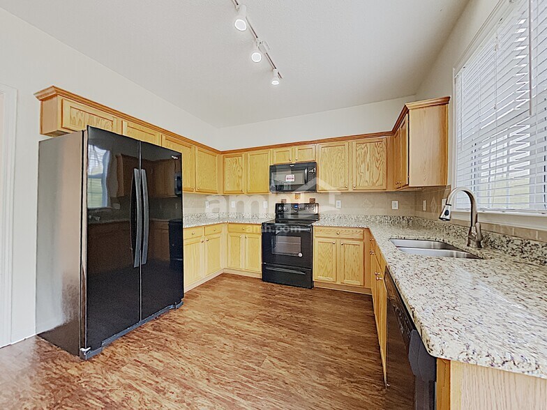 Building Photo - 516 Mullein Trace