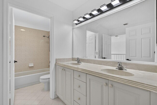 Building Photo - 2089 Reston Cir
