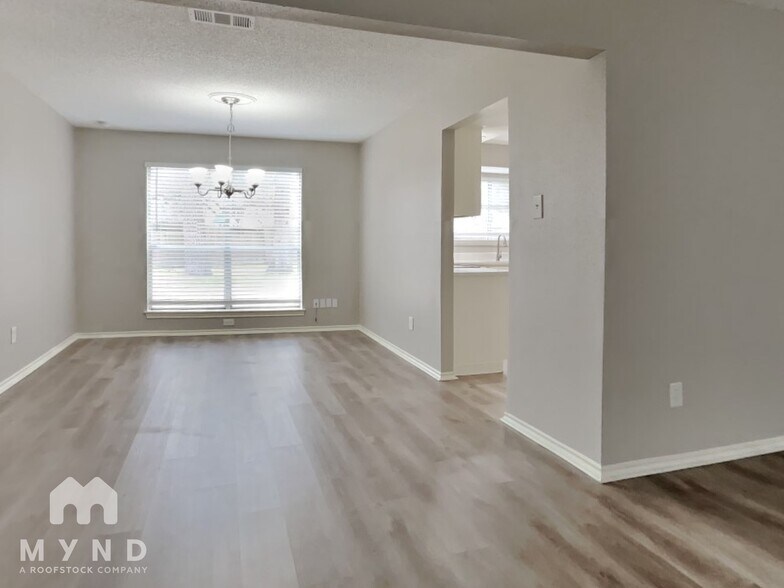 Building Photo - 25515 Mill Pond Ln