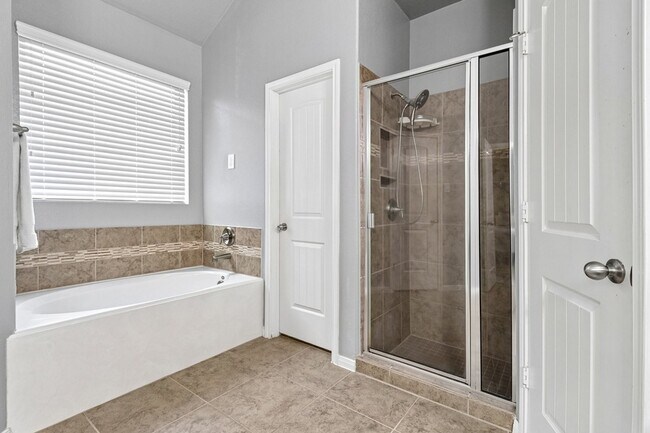 Building Photo - 21396 Timber Lodge Ln