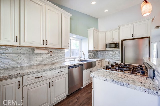 Building Photo - 22895 Temet St