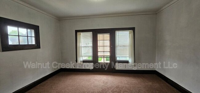 Building Photo - 3319 W 126th St