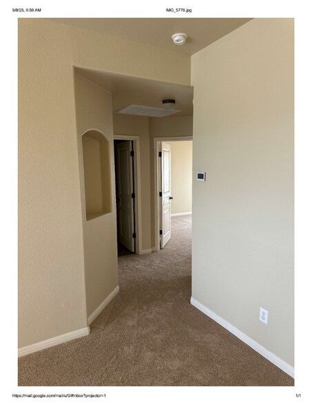 Building Photo - 1123 Blazewood Dr