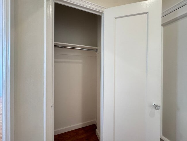 Building Photo - Russian Hill: Remodeled 1 Bedroom w/ Direct Access to XL Shared Patio & FREE Utilities!