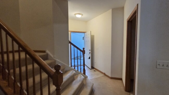 Building Photo - 434 Vaughn Cir