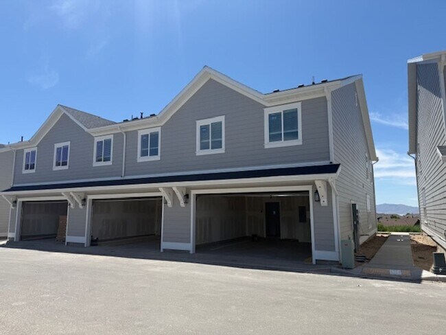 Building Photo - 948 Swoop Dr