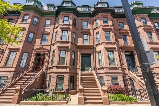 Building Photo - 501 Columbus Ave